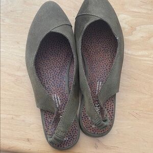 Toms Olive Green Flats